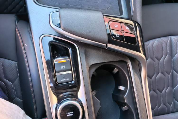 Used CHANGAN UNI-T 2022 1.5T Prestige Version Gear Lever