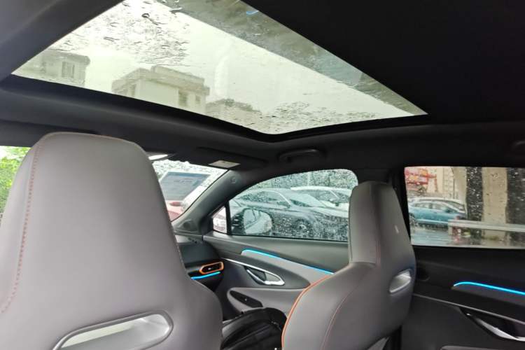 Used CHANGAN UNI-T 2022 1.5T Prestige Version Headliner