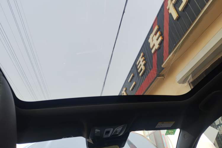 Used CHANGAN UNI-T 2022 1.5T Prestige Version Headliner