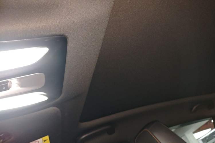 Used CHANGAN UNI-T 2022 1.5T Prestige Version Headliner