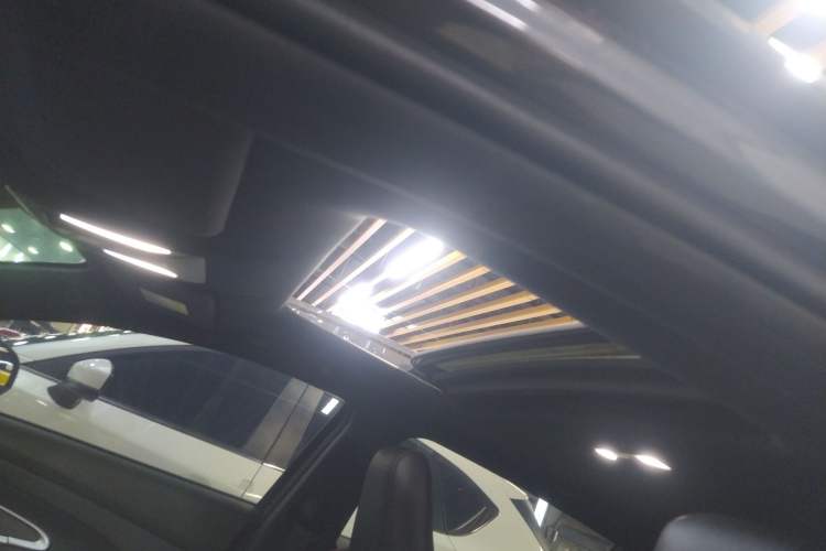 Used CHANGAN UNI-T 2022 1.5T Excellence Model Headliner