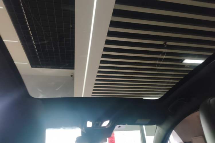 Used CHANGAN UNI-T 2022 1.5T Prestige Version Headliner