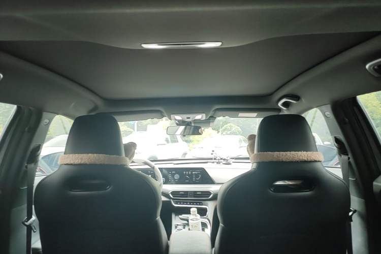 Used CHANGAN UNI-T 2022 1.5T Prestige Version Headliner