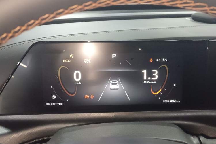 Used CHANGAN UNI-T 2022 1.5T Luxury Edition Instrument Cluster
