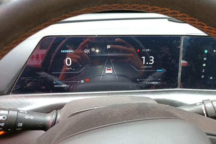 Used CHANGAN UNI-T 2022 1.5T Luxury Edition Instrument Cluster