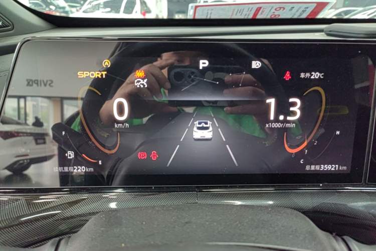 Used CHANGAN UNI-T 2022 1.5T Sport Edition Flagship Version Instrument Cluster