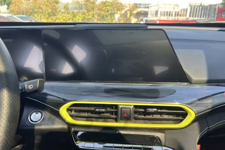 Used CHANGAN UNI-T 2022 1.5T Sport Edition Flagship Version Interior 1