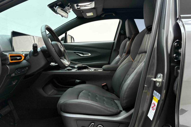 Used CHANGAN UNI-T 2022 1.5T Sport Edition Flagship Version Interior 1