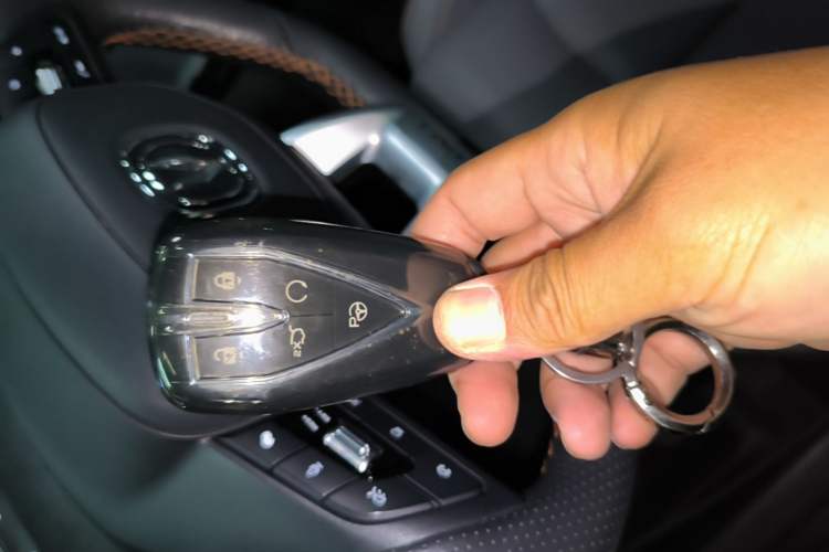 Used CHANGAN UNI-T 2022 1.5T Flagship Edition Interior 1