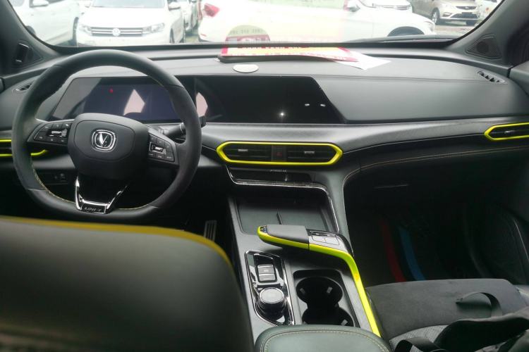 Used CHANGAN UNI-T 2022 2.0T Sport Edition Premium Version Interior 2