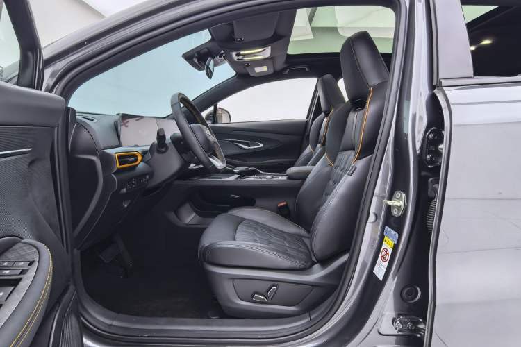 Used CHANGAN UNI-T 2022 1.5T Prestige Version Interior 2
