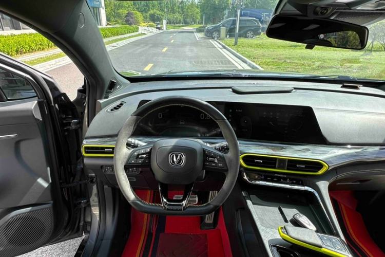 Used CHANGAN UNI-T 2022 1.5T Sport Edition Flagship Version Interior 3