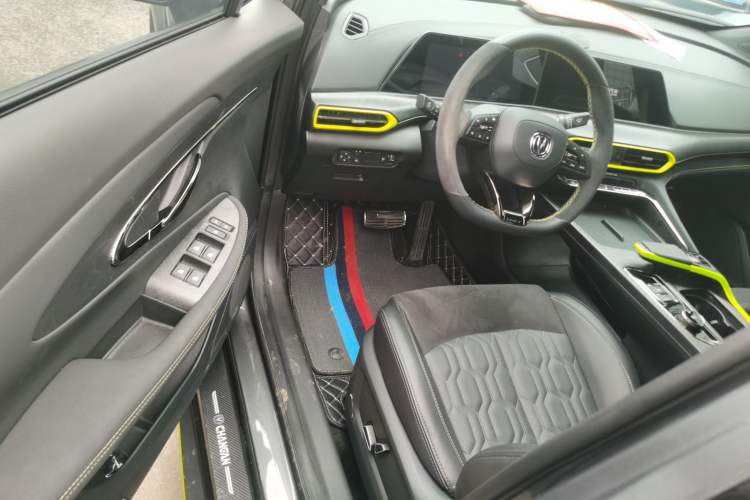 Used CHANGAN UNI-T 2022 2.0T Sport Edition Premium Version Interior 3