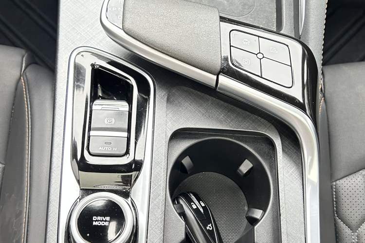 Used CHANGAN UNI-T 2022 1.5T Sport Edition Premium Version Interior 3