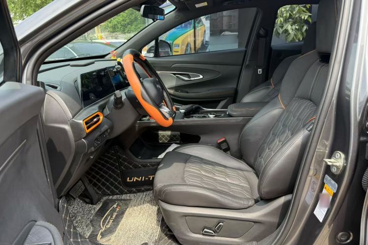 Used CHANGAN UNI-T 2022 1.5T Prestige Version Interior 3
