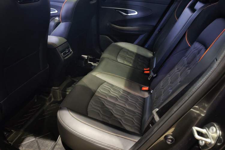 Used CHANGAN UNI-T 2022 1.5T Luxury Edition Interior 4