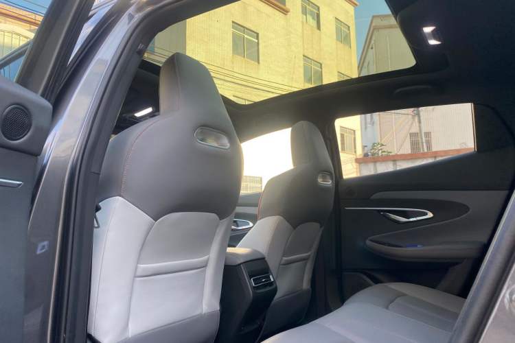 Used CHANGAN UNI-T 2022 1.5T Luxury Edition Interior 4