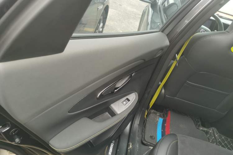 Used CHANGAN UNI-T 2022 2.0T Sport Edition Premium Version Interior 8