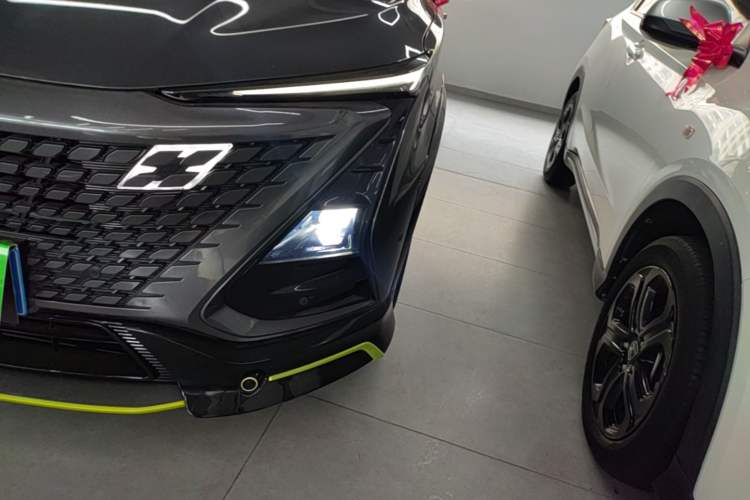 Used CHANGAN UNI-T 2022 1.5T Sport Edition Flagship Version Left Front Headlight