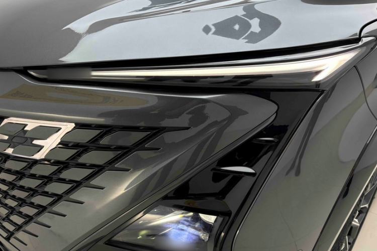 Used CHANGAN UNI-T 2022 1.5T Sport Edition Flagship Version Left Front Headlight