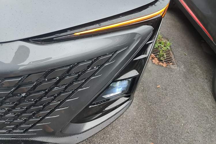 Used CHANGAN UNI-T 2022 1.5T Excellence Model Left Front Headlight