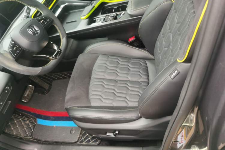 Used CHANGAN UNI-T 2022 2.0T Sport Edition Premium Version Left Front Seat
