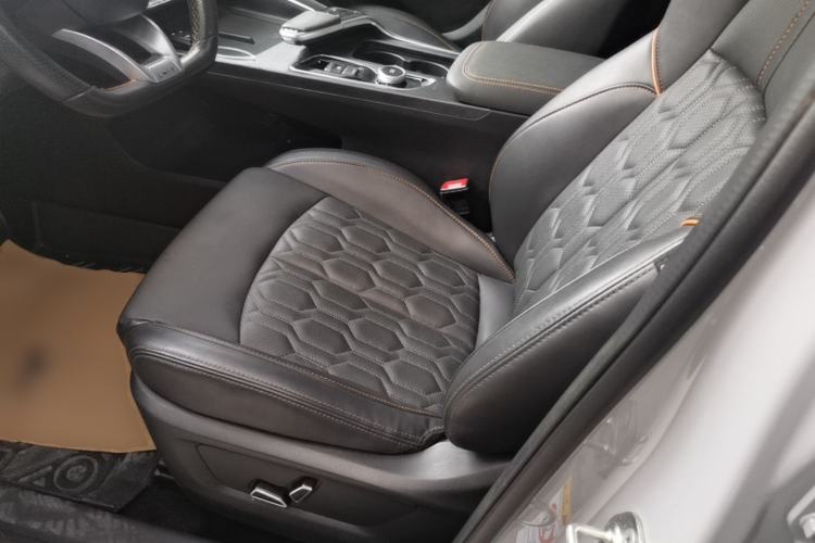 Used CHANGAN UNI-T 2022 1.5T Sport Edition Premium Version Left Front Seat