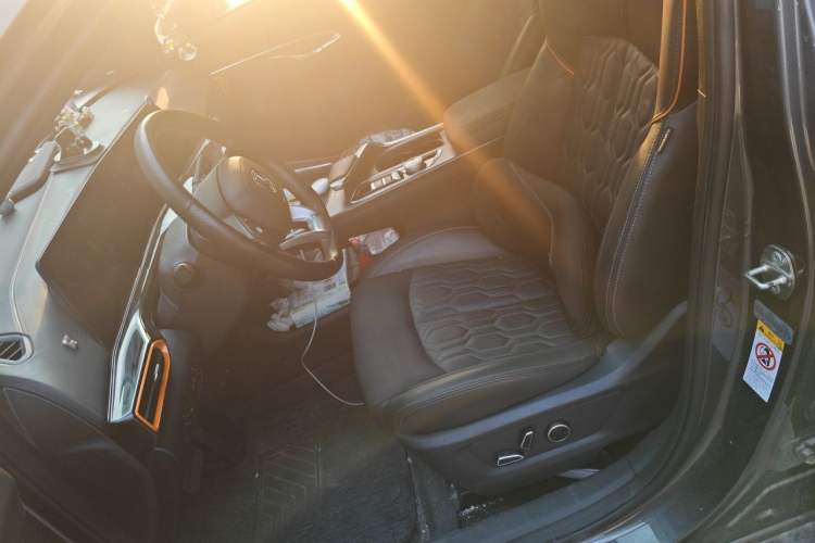 Used CHANGAN UNI-T 2022 1.5T Flagship Edition Left Front Seat