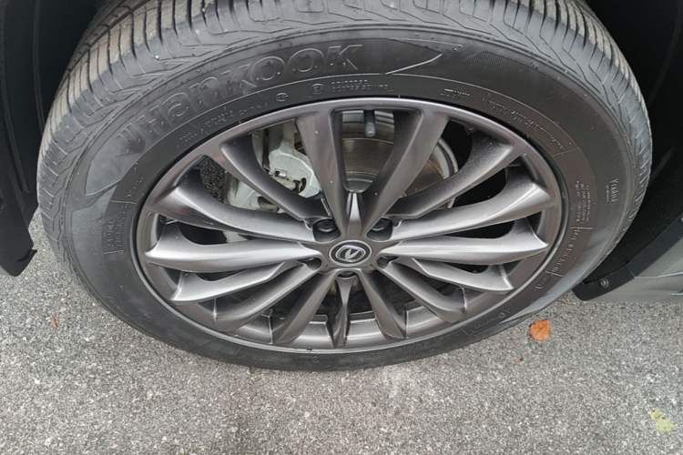 Used CHANGAN UNI-T 2022 1.5T Excellence Model Left Front Wheel Hub
