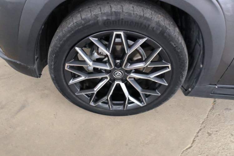 Used CHANGAN UNI-T 2022 1.5T Prestige Version Left Front Wheel Hub