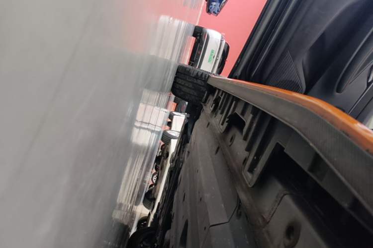 Used CHANGAN UNI-T 2022 1.5T Sport Edition Flagship Version Left Side Sill
