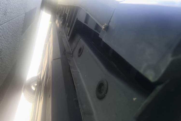 Used CHANGAN UNI-T 2022 1.5T Sport Edition Flagship Version Left Side Sill