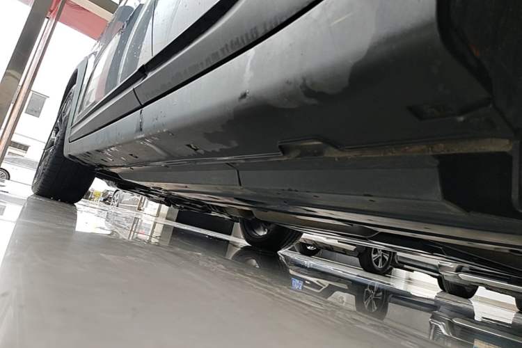 Used CHANGAN UNI-T 2022 2.0T Flagship Edition Left Side Sill