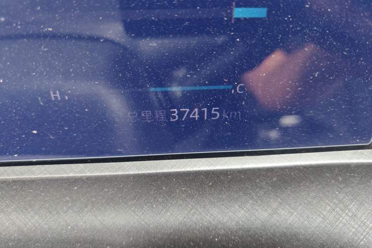 Used CHANGAN UNI-T 2022 1.5T Prestige Version Odometer Close Up