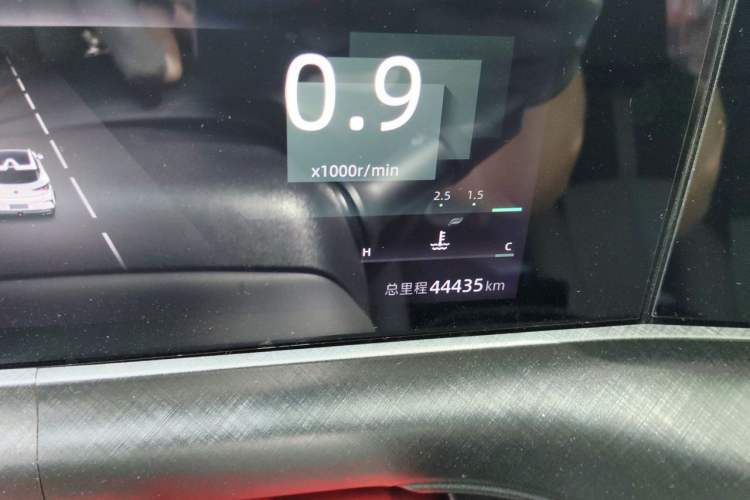 Used CHANGAN UNI-T 2022 1.5T Prestige Version Odometer Close Up
