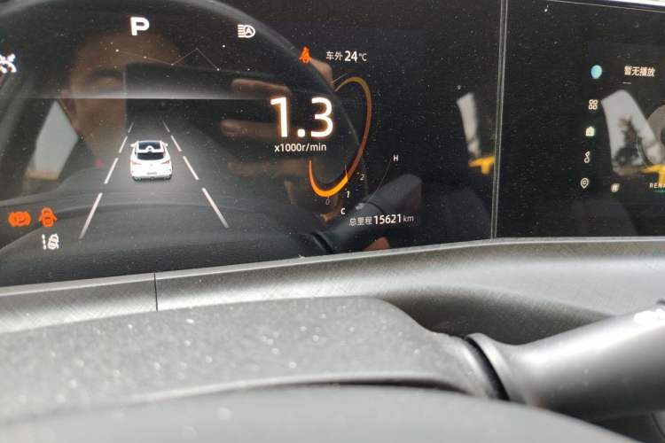 Used CHANGAN UNI-T 2022 1.5T Prestige Version Odometer Close Up