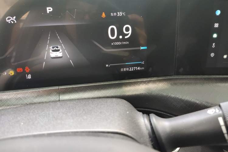 Used CHANGAN UNI-T 2022 1.5T Prestige Version Odometer Close Up