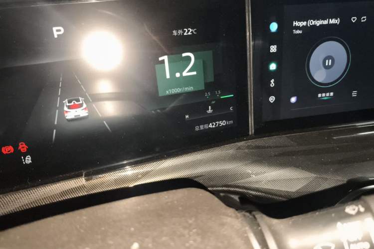 Used CHANGAN UNI-T 2022 1.5T Flagship Edition Odometer Close Up