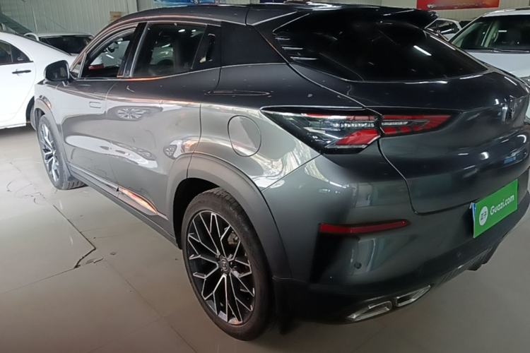 Used CHANGAN UNI-T 2022 1.5T Prestige Version Rear Left 45 Deg