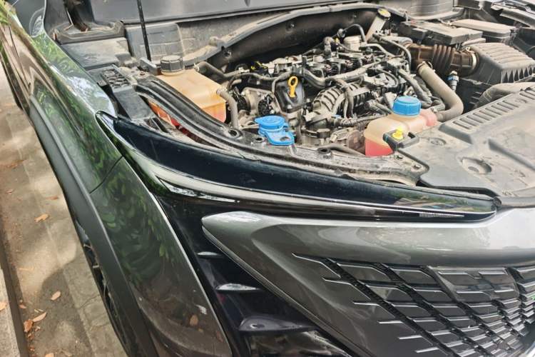Used CHANGAN UNI-T 2022 1.5T Prestige Version Right Front Headlight