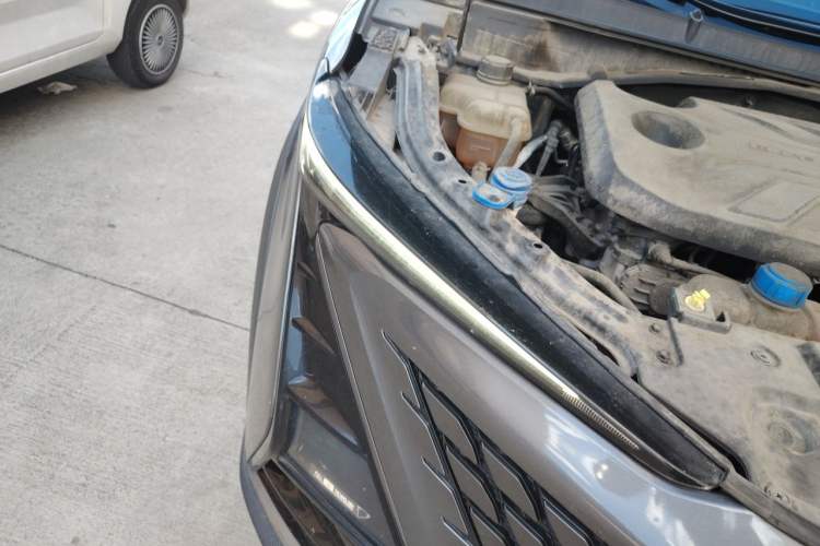 Used CHANGAN UNI-T 2022 1.5T Excellence Model Right Front Headlight