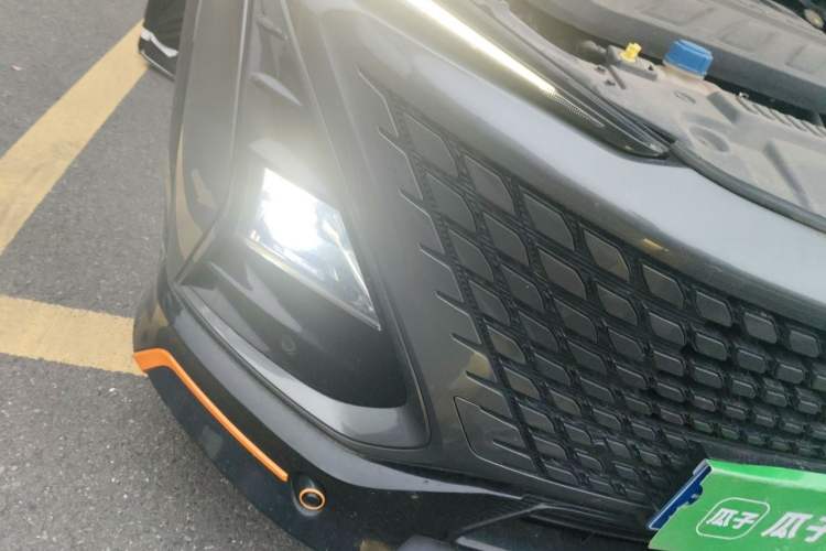 Used CHANGAN UNI-T 2022 1.5T Luxury Edition Right Front Headlight