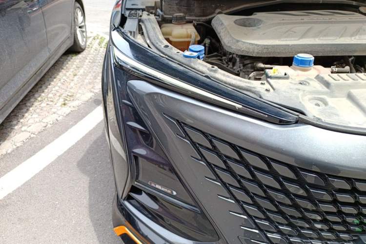 Used CHANGAN UNI-T 2022 1.5T Luxury Edition Right Front Headlight
