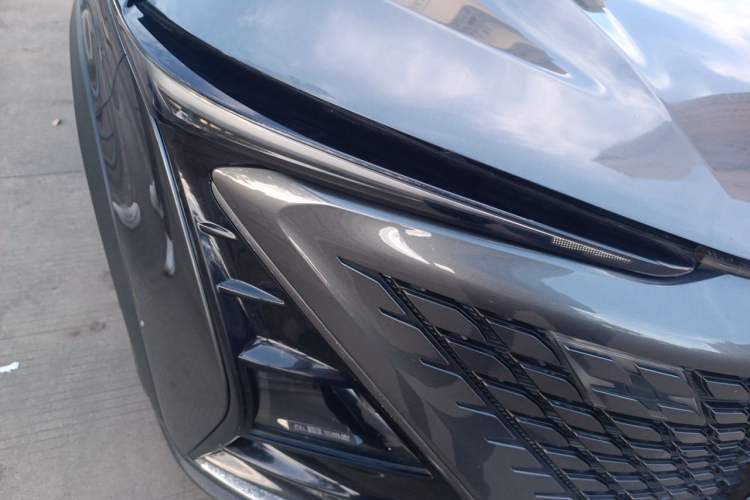 Used CHANGAN UNI-T 2022 1.5T Prestige Version Right Front Headlight