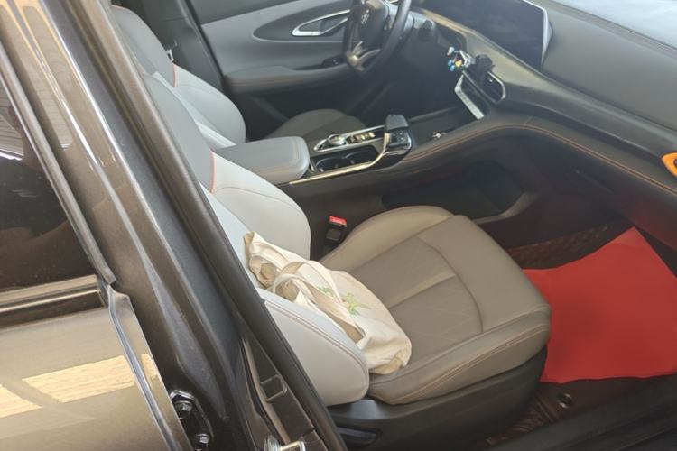 Used CHANGAN UNI-T 2022 1.5T Prestige Version Right Front Seat