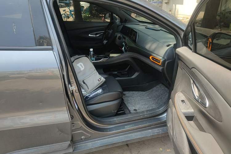 Used CHANGAN UNI-T 2022 1.5T Prestige Version Right Front Seat