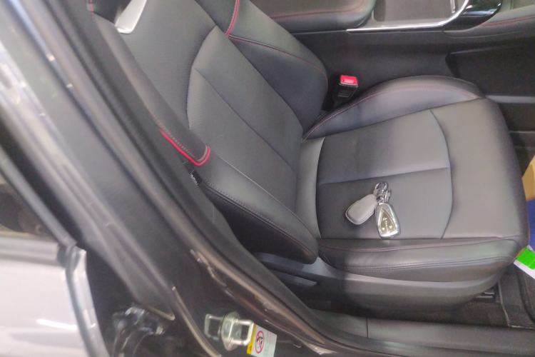Used CHANGAN UNI-T 2022 1.5T Excellence Model Right Front Seat