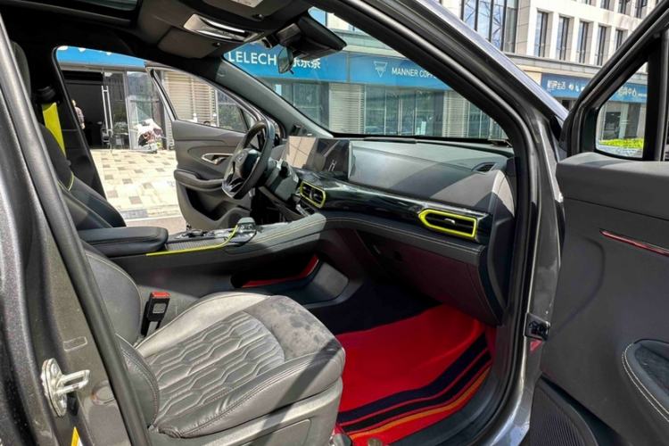 Used CHANGAN UNI-T 2022 1.5T Sport Edition Flagship Version Right Front Seat