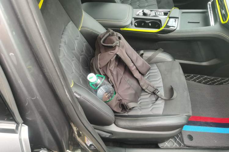 Used CHANGAN UNI-T 2022 2.0T Sport Edition Premium Version Right Front Seat