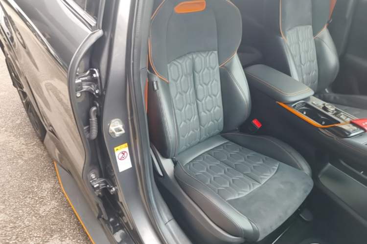 Used CHANGAN UNI-T 2022 1.5T Sport Edition Premium Version Right Front Seat